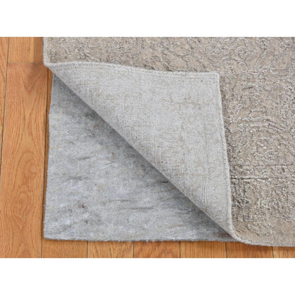2'5"X12' Gray Fine Jacquard With Hand Loomed Wool And Silk Runner Rug