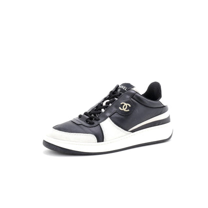 Chanel Women'S Cc Low-Top Sneakers Suede And Leather