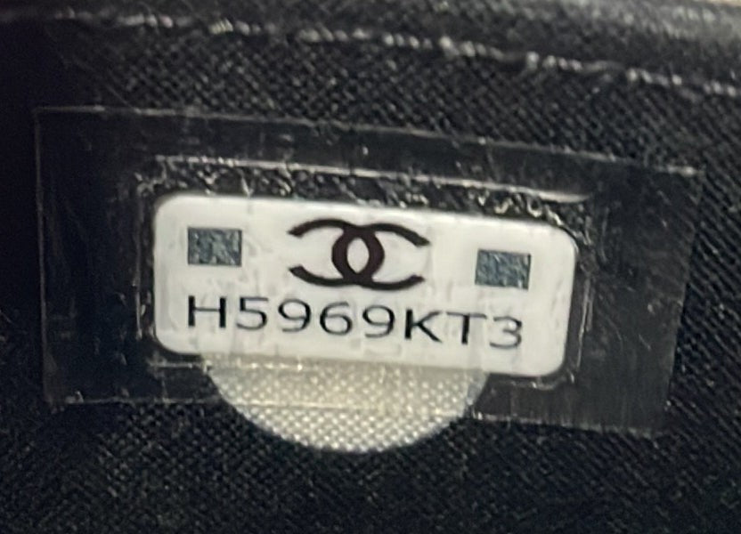 Chanel Cc Cut Out Coco Chanel Zip Coin Purse Quilted Caviar Small