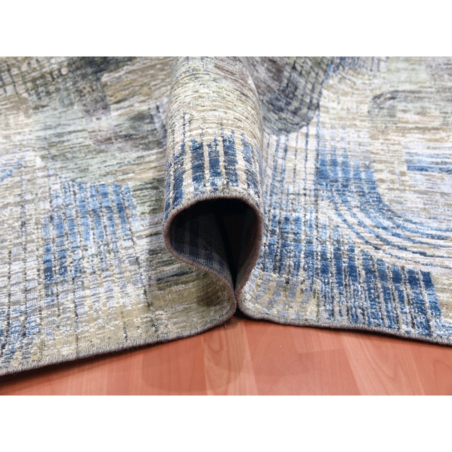 6'X9' The Intertwined Passage Hand Knotted Silk With Textured Wool Rug