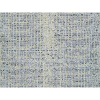 2'6"X10' Gray Wool And Plant Based Silk Hand Loomed Runner Rug