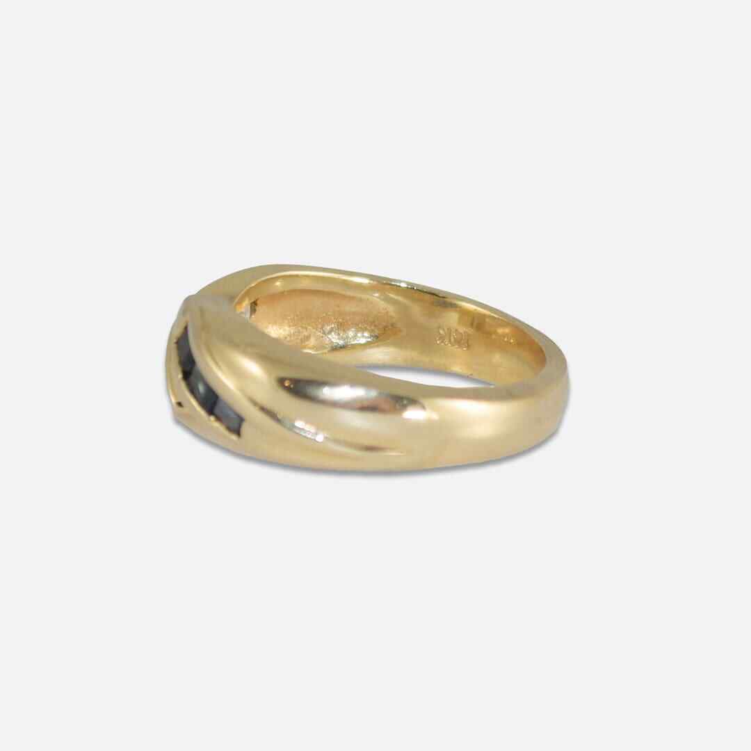 14K Yellow Gold Blue Stone & Diamond Ring 0.15Ct