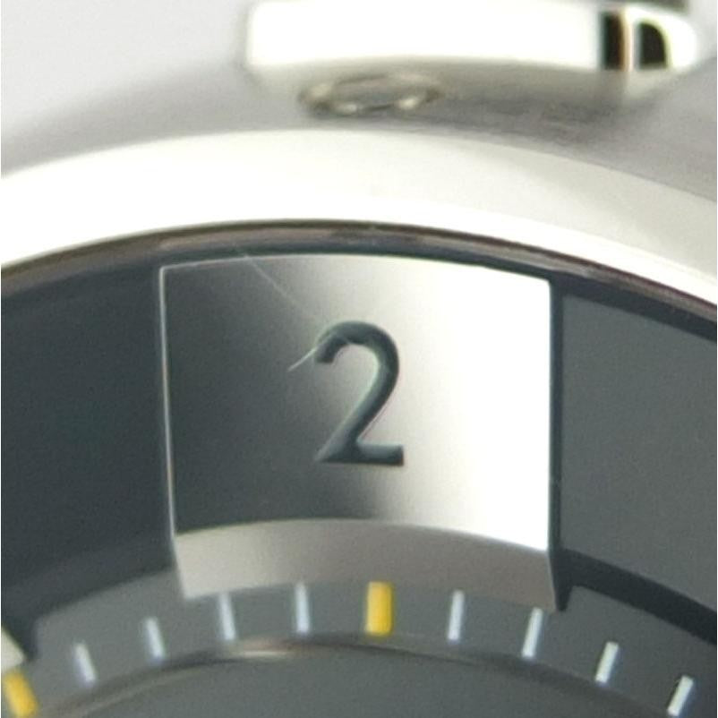 LOUIS VUITTON TAMBOUR in black Q118F quartz