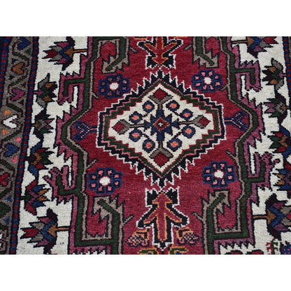 2'8"x9'3" Vintage Farsian Baktiarjoon Natural Wool Clean Hand Knotted Rug