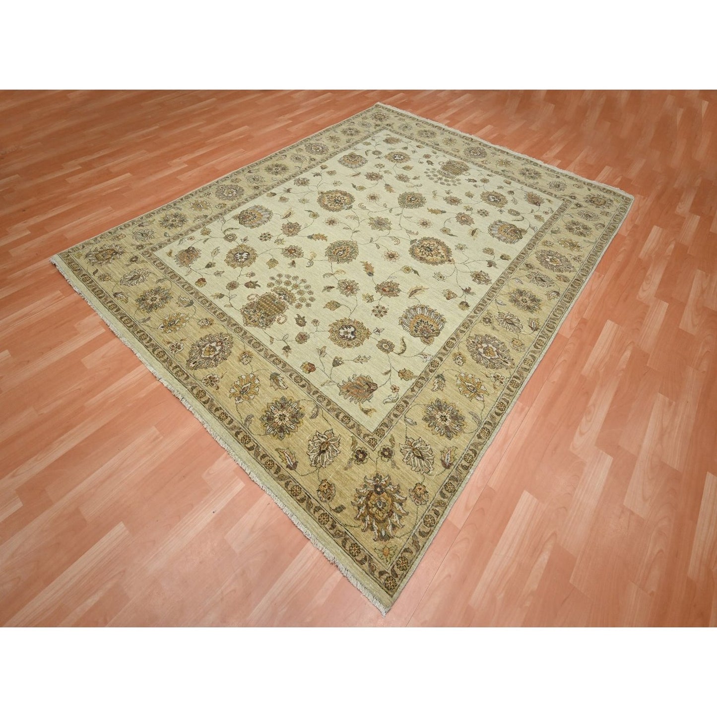 7'3"X9'3" Ivory Hand Knotted Agra Ziegler Design Leaf Pattern Wool Rug