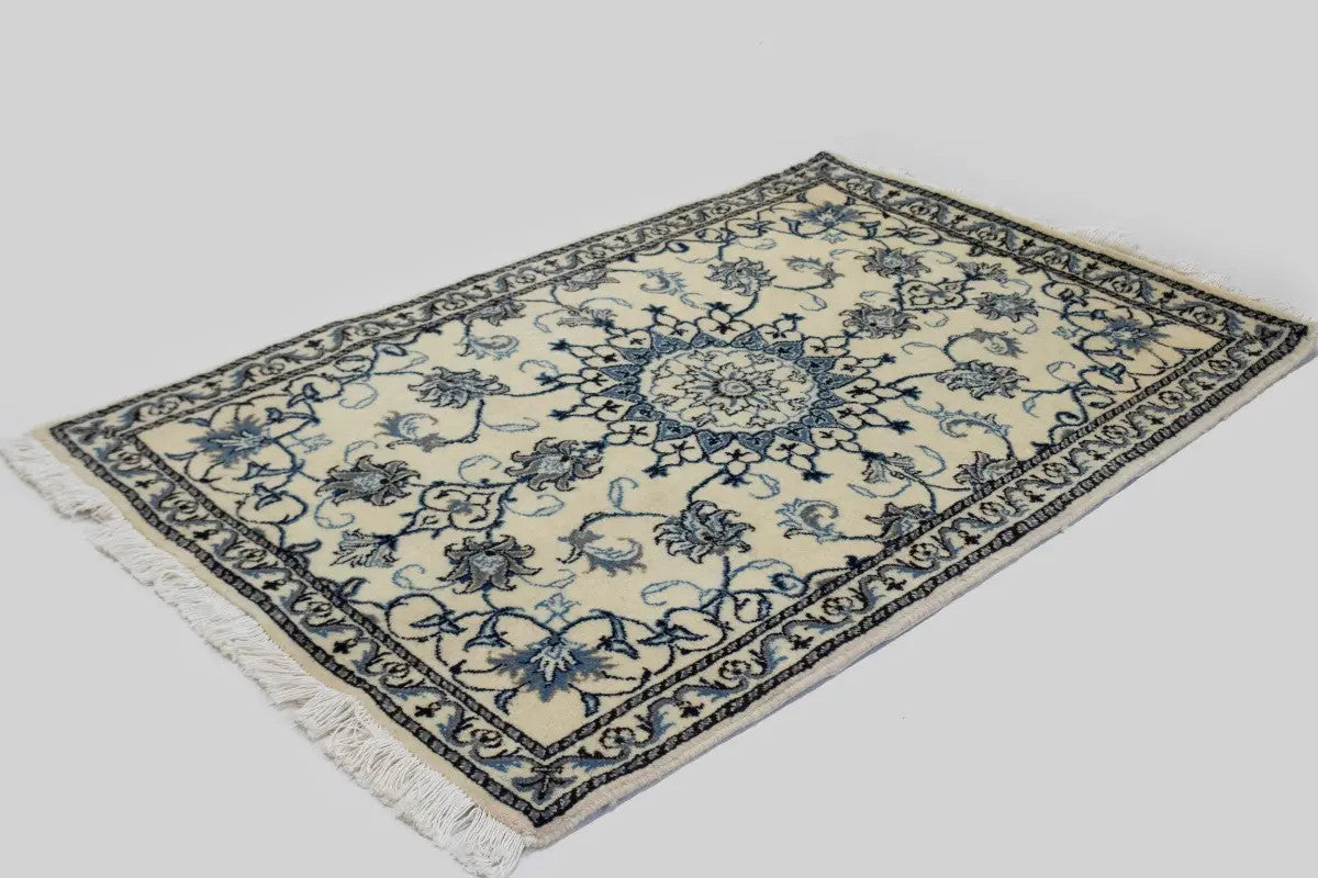Classic Floral Plush 3X5 Nain Kashmar Oriental