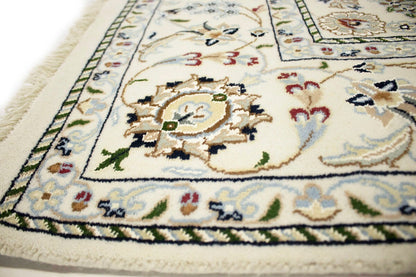 Handmade Indo-Nain Classic Floral Design Wool
