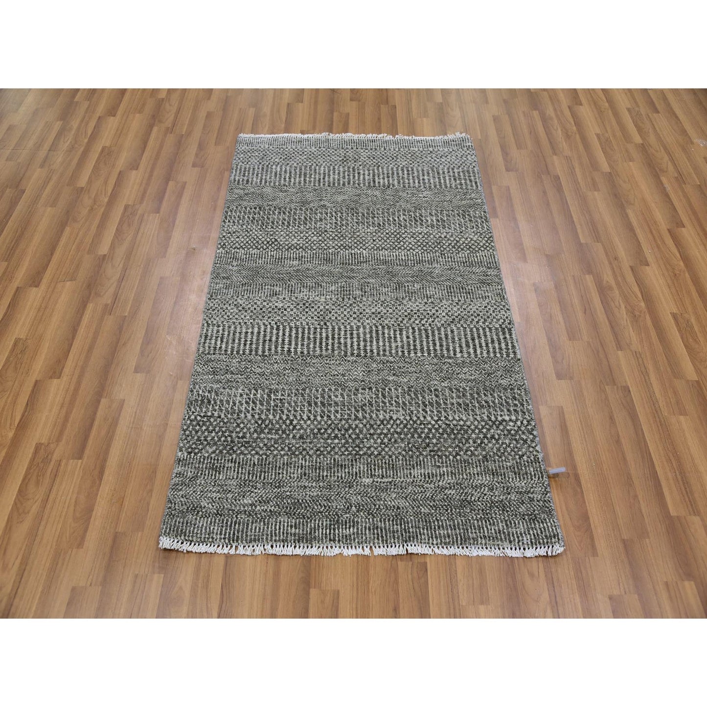 3'1"X5' Pebble Gray Undyed 100% Wool Modern Grass Design Hand Knotted Rug