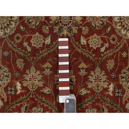5'6"x7'9" Red Hereke with All Over Design 300 KPSI Wool & Silk Hand Knotted
