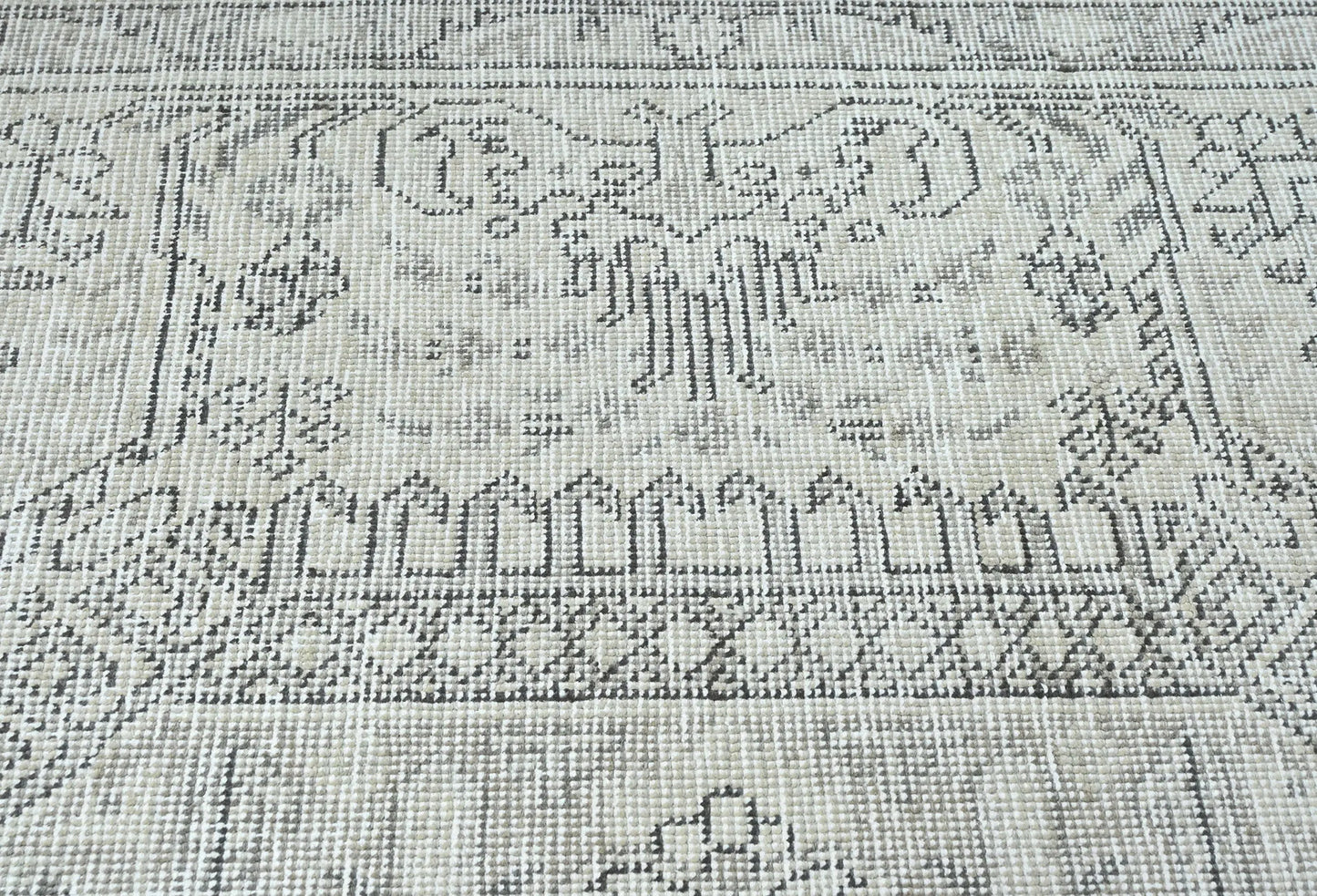 Handmade Distressed Vintage Oriental Rug 6X9 ft