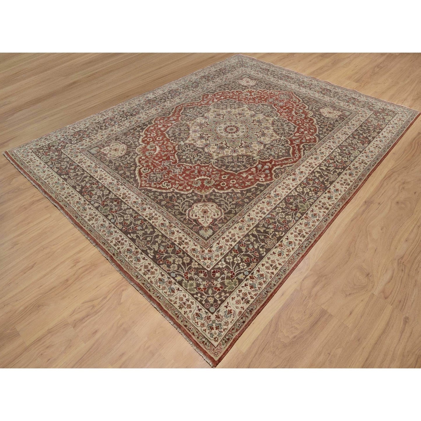 7'10"X10'1" Red Antiqued Fine Heris Re-Creation Hand Knotted Wool Rug