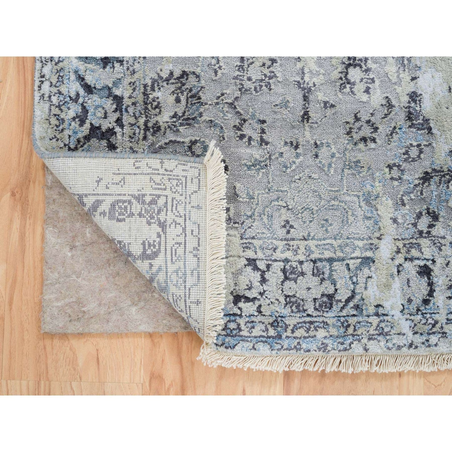 2'6"X6' Gray Hand Knotted Broken Kishoon Design Silk With Wool Runner Rug