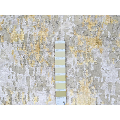 2'7"X7'10" Beige Abstract Design Wool And Silk Hand Knotted Runner Rug