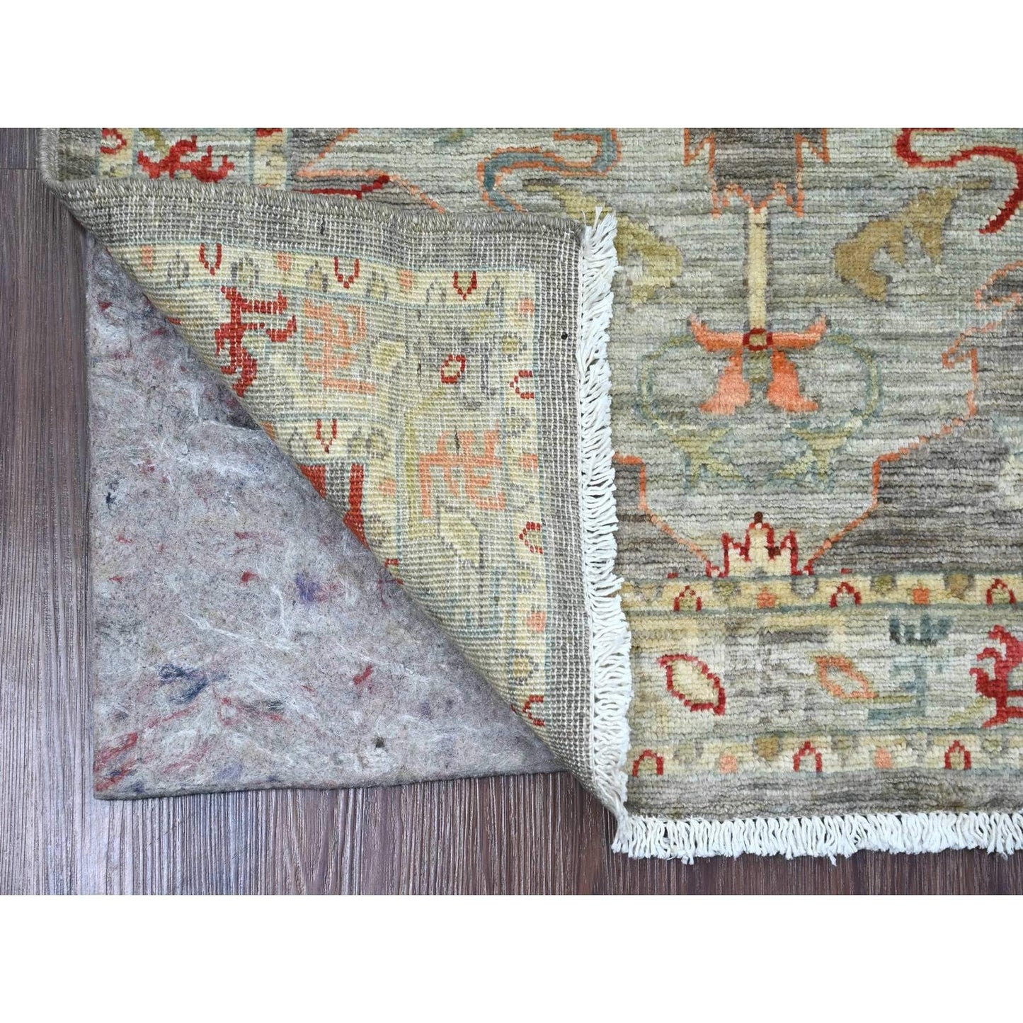 2'8"X7'8" Gray Heris With Dragon Design Pure Wool Hand Knotted Runner Rug