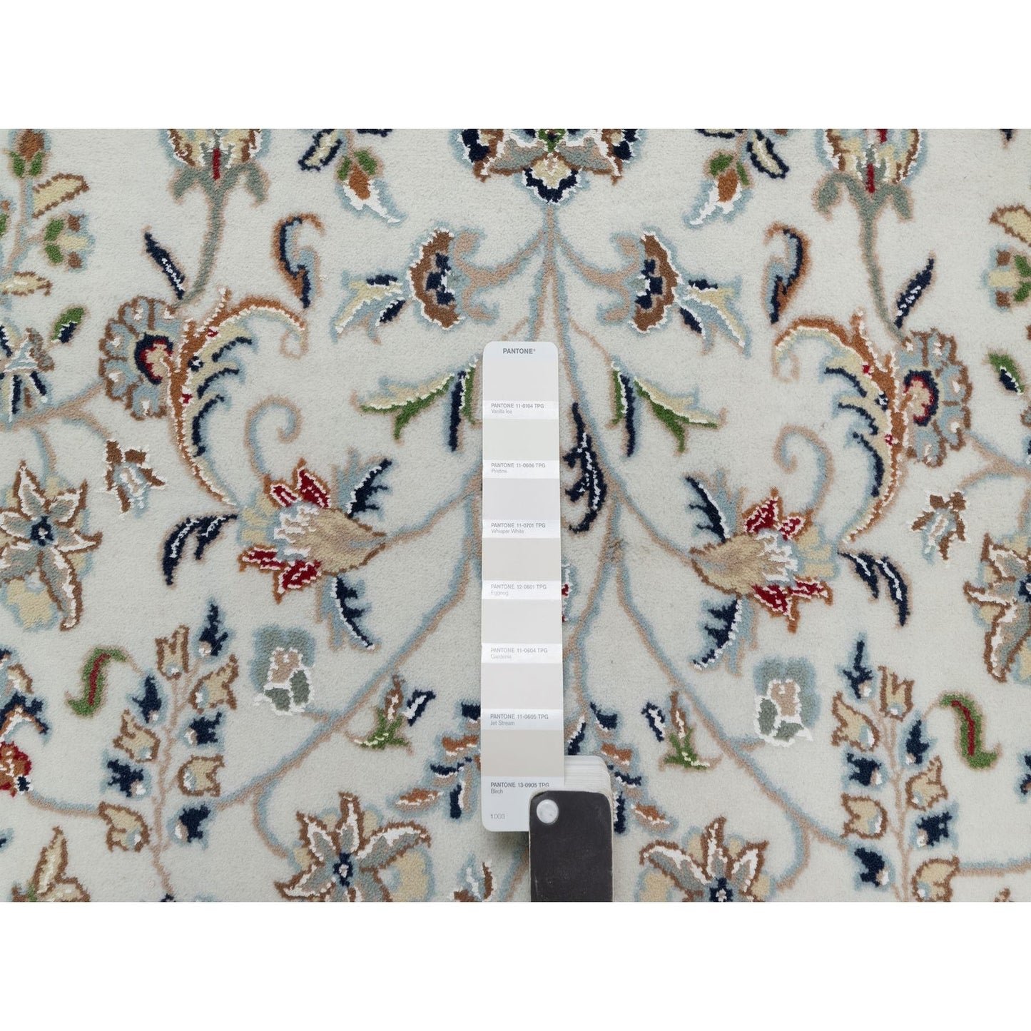 8'X8' Pearl White, 250 Kpsi, Nain, Wool And Silk, Hand Knotted, Round Rug