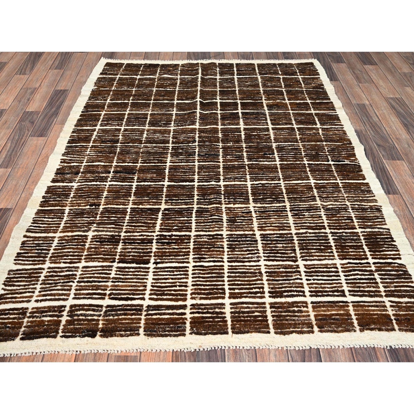 4'10"X6'4" Brown Moroccan Weave Grid Design Hand Knotted Natural Wool Rug