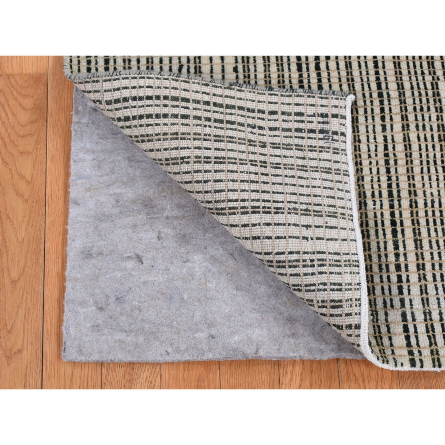 4'X5'10" Green Modern Criss Cross Design Pure Wool Hand Knotted Rug