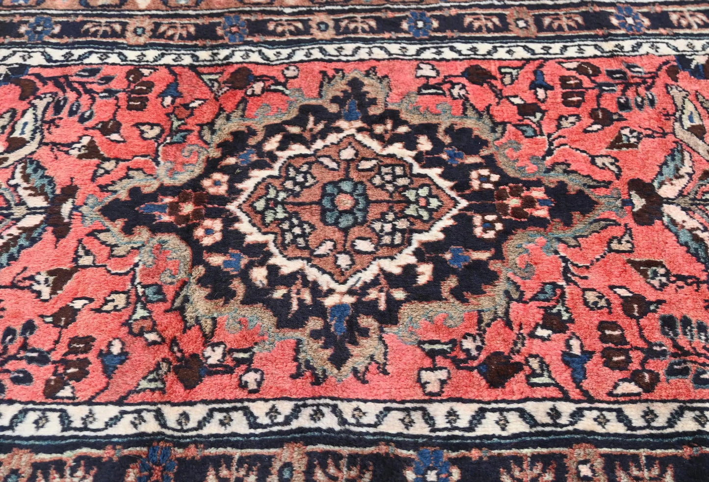 Tribal Pictorial Design Oriental Runner Rug