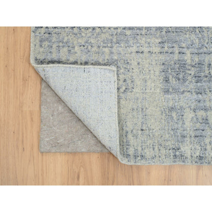 2'6"X8' Gray Jacquard Hand Loomed Wool And Plant Based Silk Runner Rug