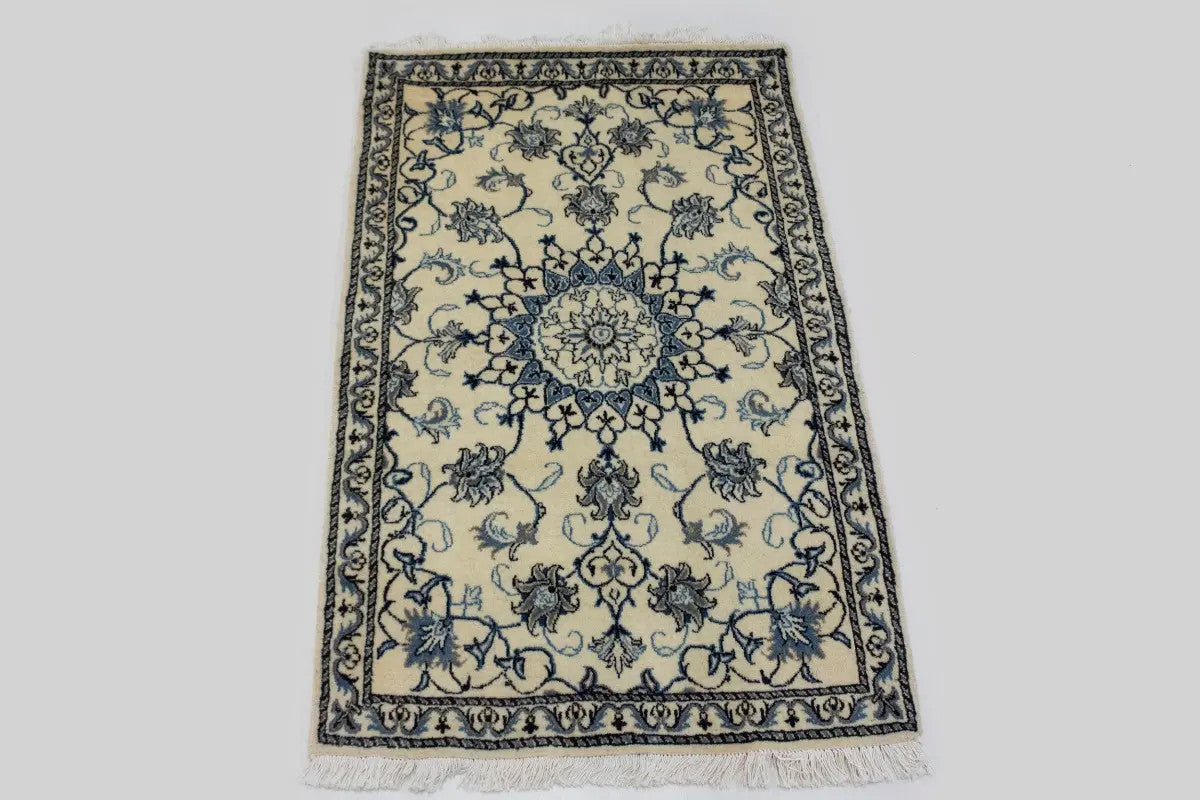 Classic Floral Plush 3X5 Nain Kashmar Oriental