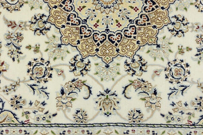 Hand-Knotted Floral Indo-Nain Rug Traditional