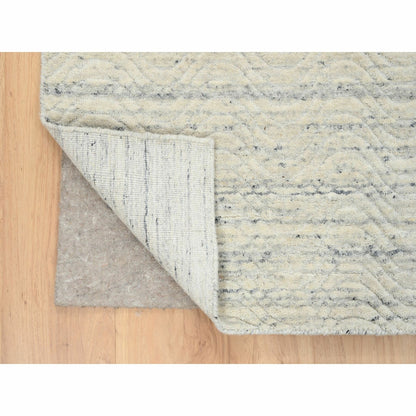 5'10"X9' Beige Variegated Textured Modern Design Wool Hand Loomed Rug