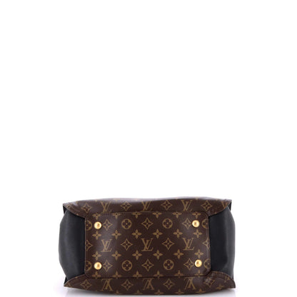 Canvas Louis Vuitton Gaia Handbag Monogram