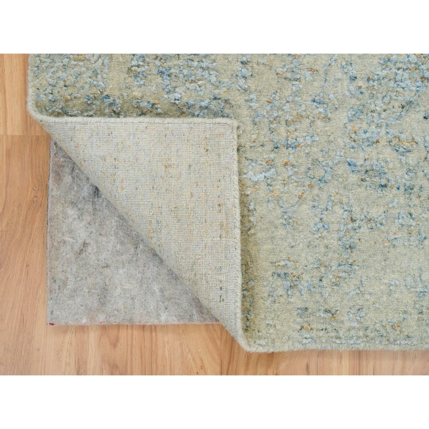 2'6"X10' Gray Fine Jacquard Hand Loomed Wool And Silk Runner Rug