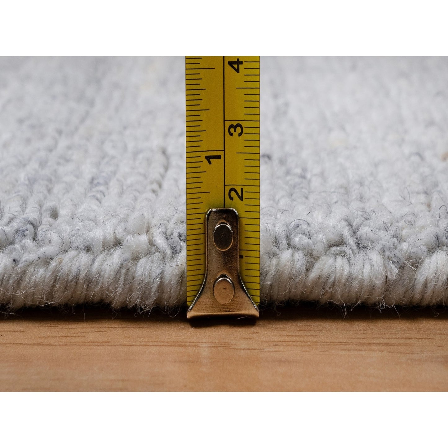 2'6"X10' White Hand Loomed Plain Modern Striae Design All Wool Runner Rug