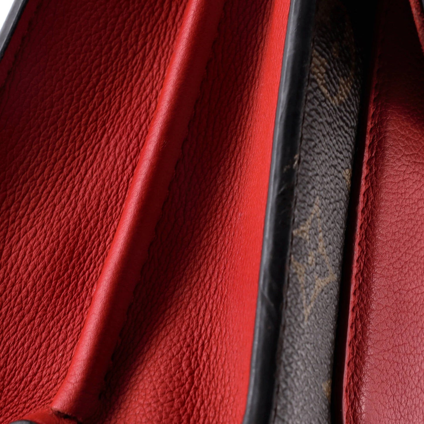 Leather Louis Vuitton Victoire Handbag Monogram Canvas and