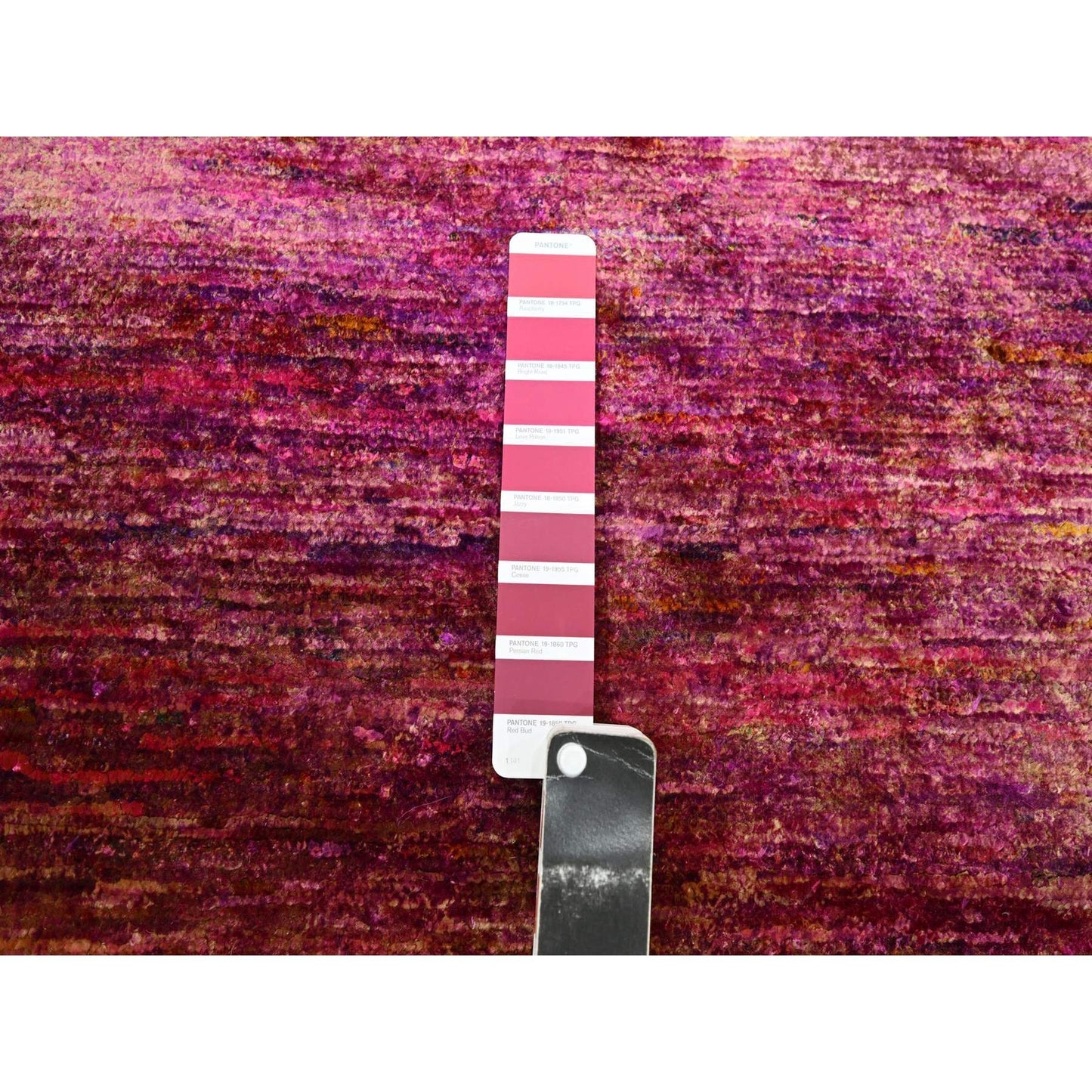 5'X6'10" Shades Of Pink Abrash Design Sari Silk Plain Hand Knotted Rug