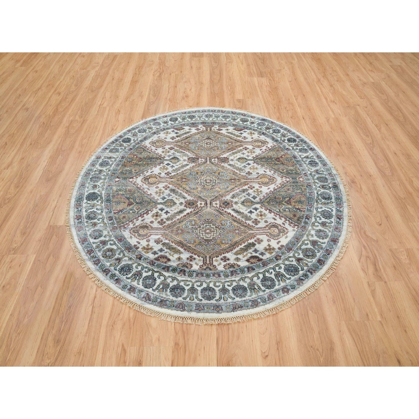 5'10"X5'10" Ivory Rosettes Border Wool Hand Knotted Round Oriental Rug