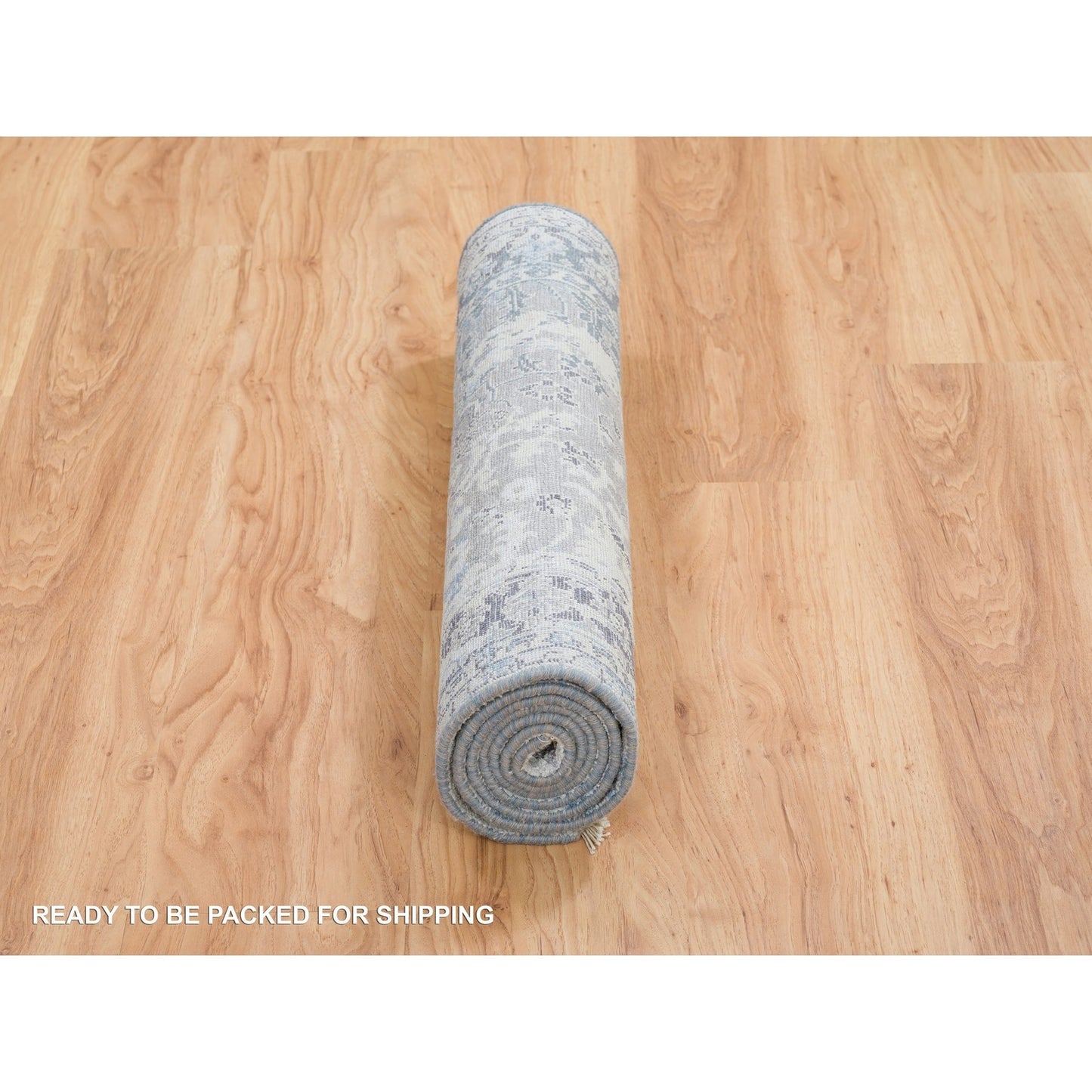 2'6"X6' Gray Hand Knotted Broken Kishoon Design Silk With Wool Runner Rug