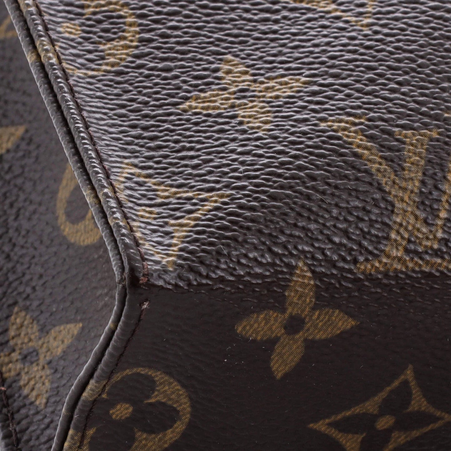 Louis Vuitton Toiletry Pouch Monogram Canvas 26