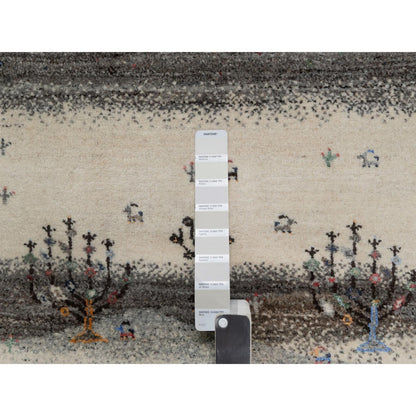 2'6"X9'10" White Lori Buft Animal Figurines Wool Hand Knotted Runner Rug