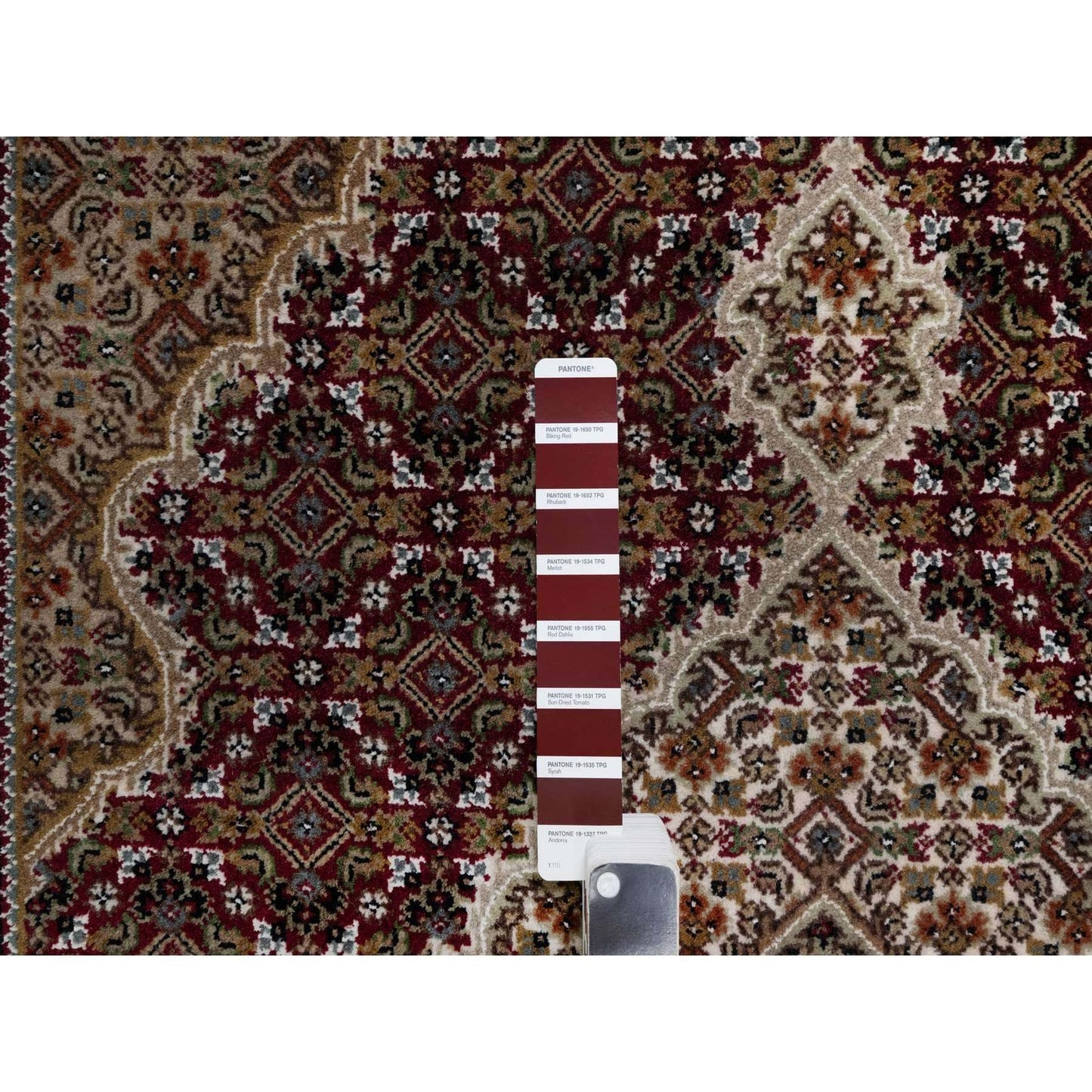 4'X6'2" Carmine Red Tebraz Mahi With Fish Design Wool Hand Knotted Rug