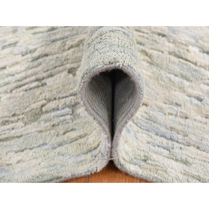 9'10"X14' Ivory Pure Silk With Wool Fluffy Collection Hand Knotted Rug