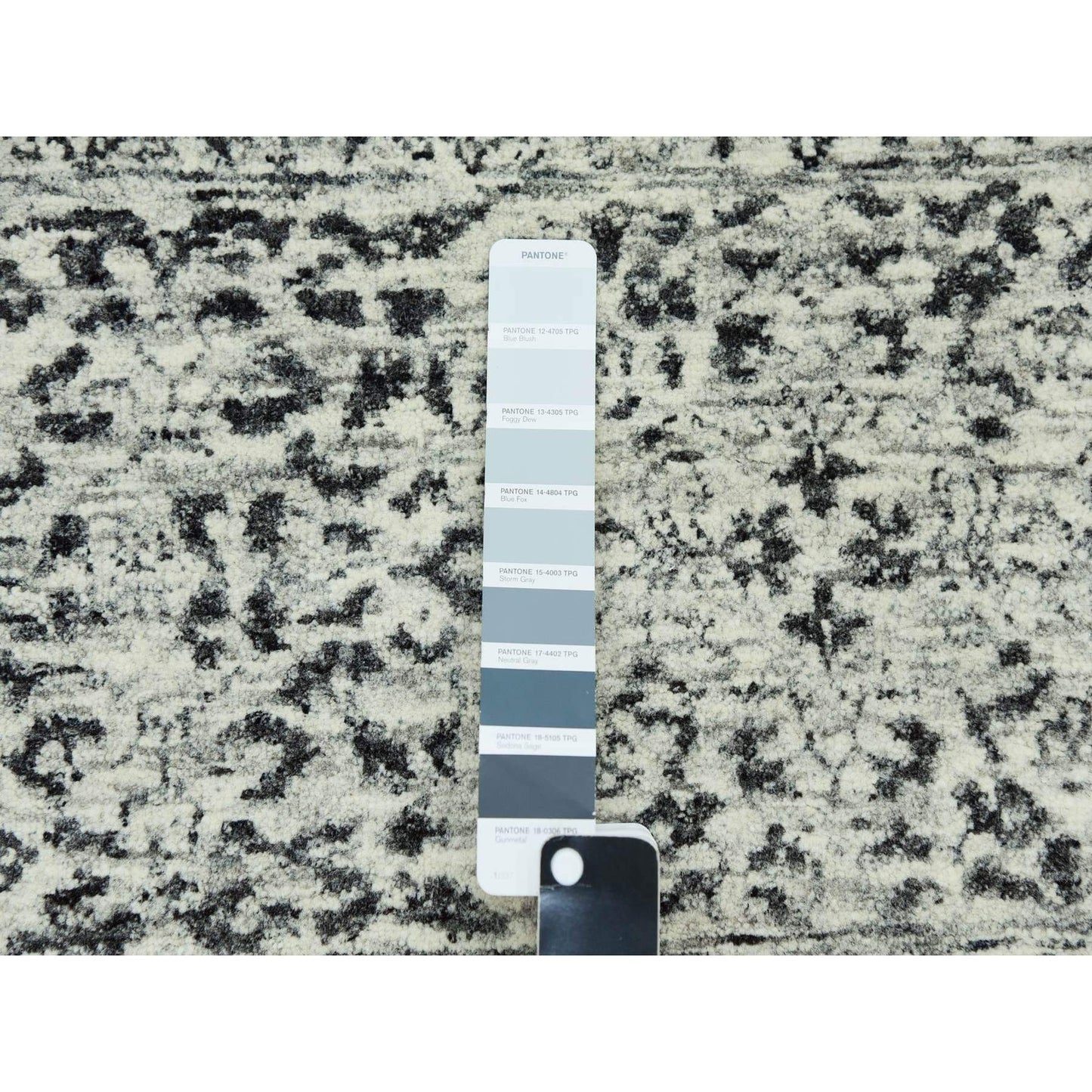 8'X9'10" White Undyed 100% Wool Hand Knotted Mamluk Dynasty Design Rug