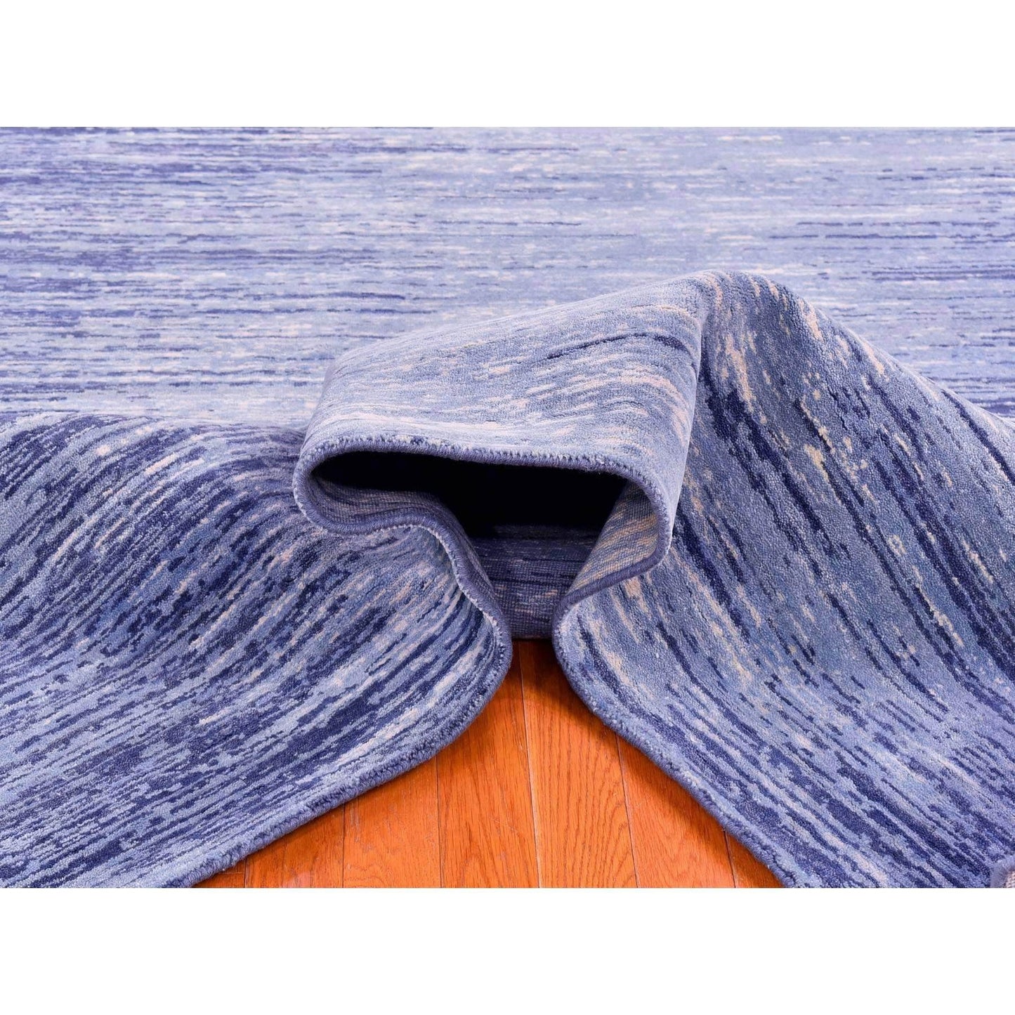 8'1"X8'1" Pure Wool Ombre Design Blue Oceanic Hand Knotted Square Rug