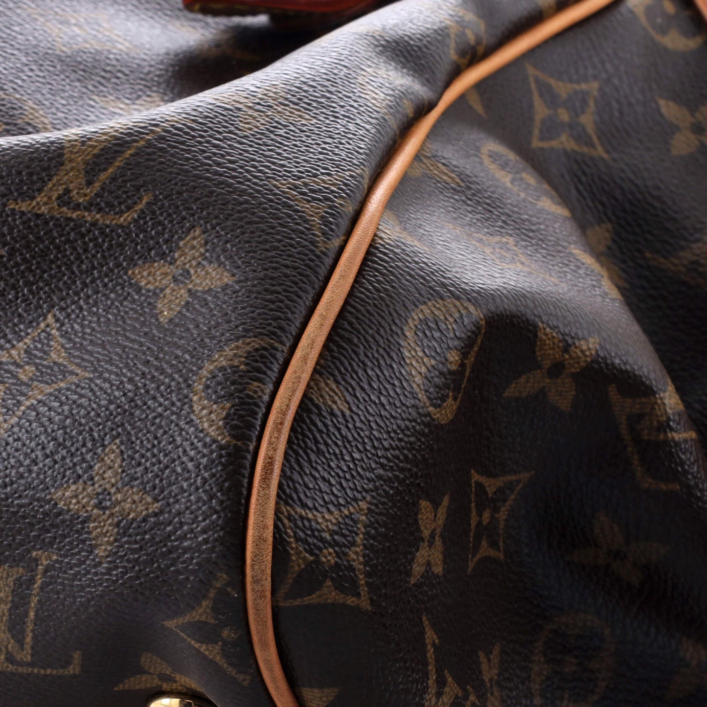 Louis Vuitton Tivoli Handbag Monogram Canvas Gm