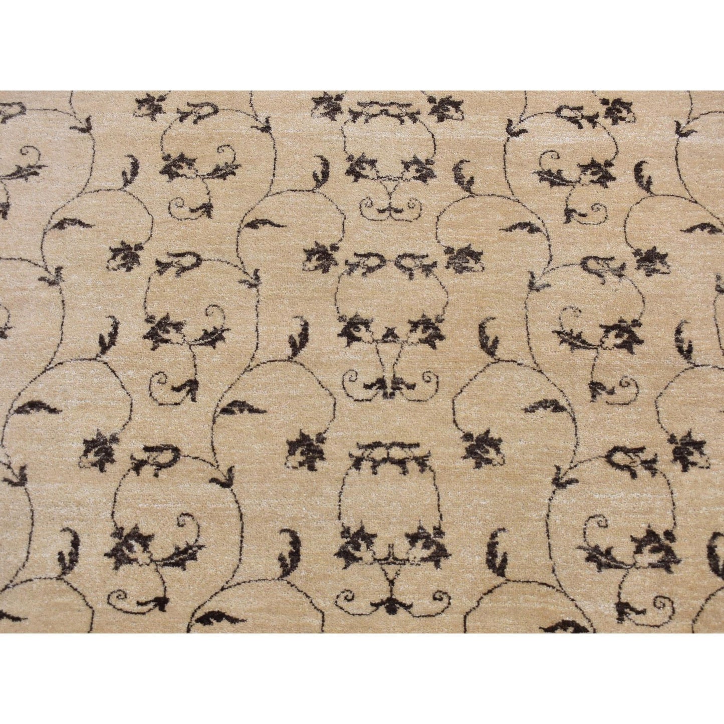 4'7"X6'4" Beige, Scroll And Branch Design, Hand Knotted Pure Wool Rug
