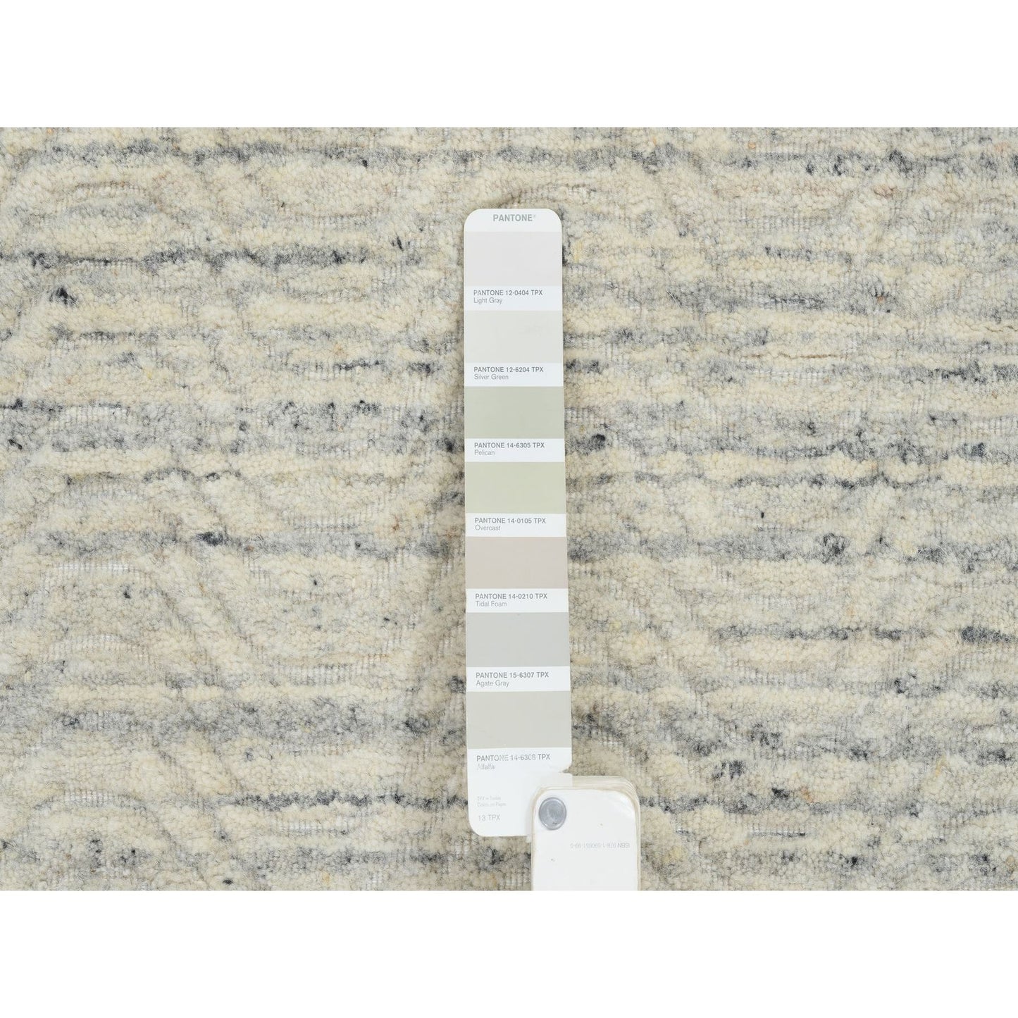 5'10"X5'10" Beige Modern Design Hand Loomed Wool Round Rug