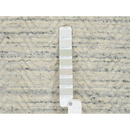 5'10"X5'10" Beige Modern Design Hand Loomed Wool Round Rug