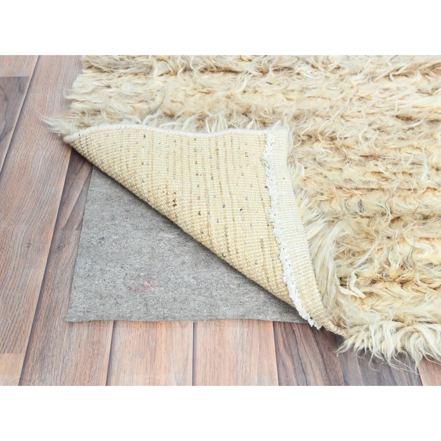 2'6"X8' Ivory Moroccan Berber Extra Soft Wool Hand Knotted Runner Rug