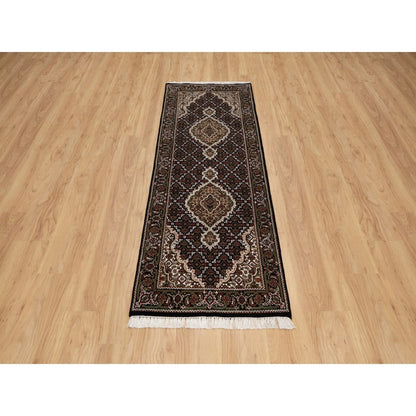 2'5"X6'7" Black Hand Knotted Rug Tebraz Mahi With Medallion Design Wool