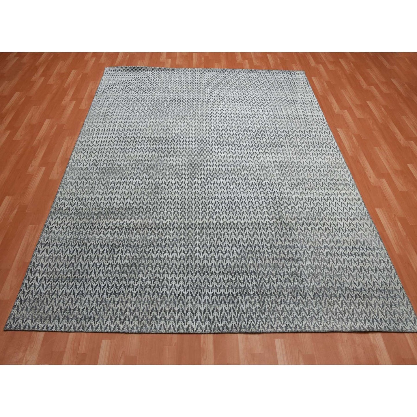 8'X10' Black Pure Raised Silk Hand Knotted Repetitive Pattern Wool Rug