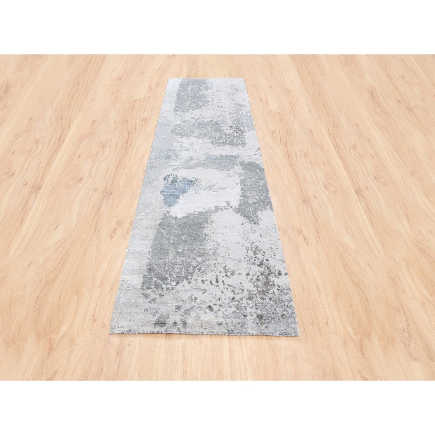 2'9"X10' Gray Modern Wool And Silk Hand Knotted Oriental Runner Rug