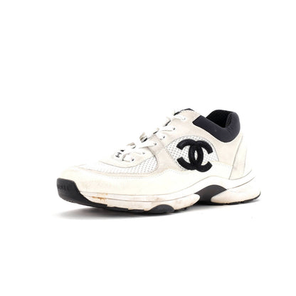Chanel Women'S Cc All Over Print Low-Top Sneakers Suede