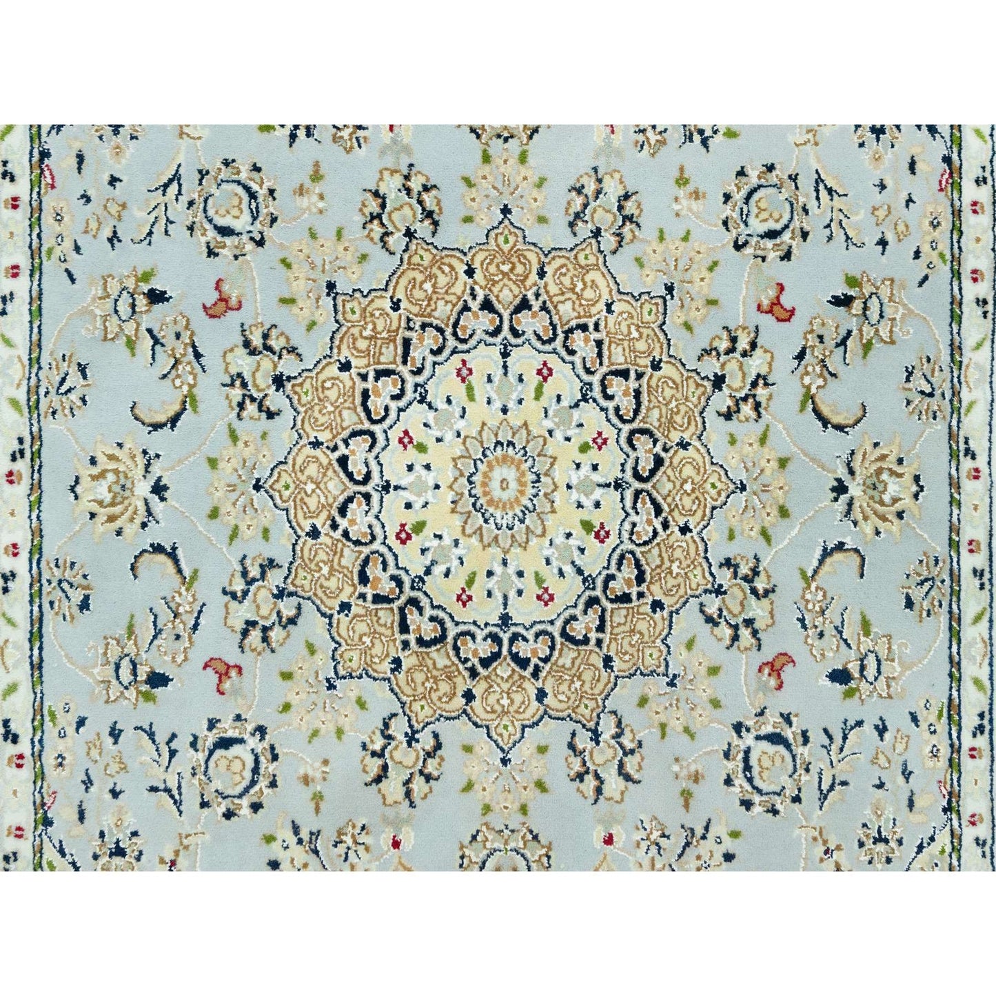 5'X6'9" Brittany Blue Nain Design 250 Kpsi Natural Wool Hand Knotted Rug