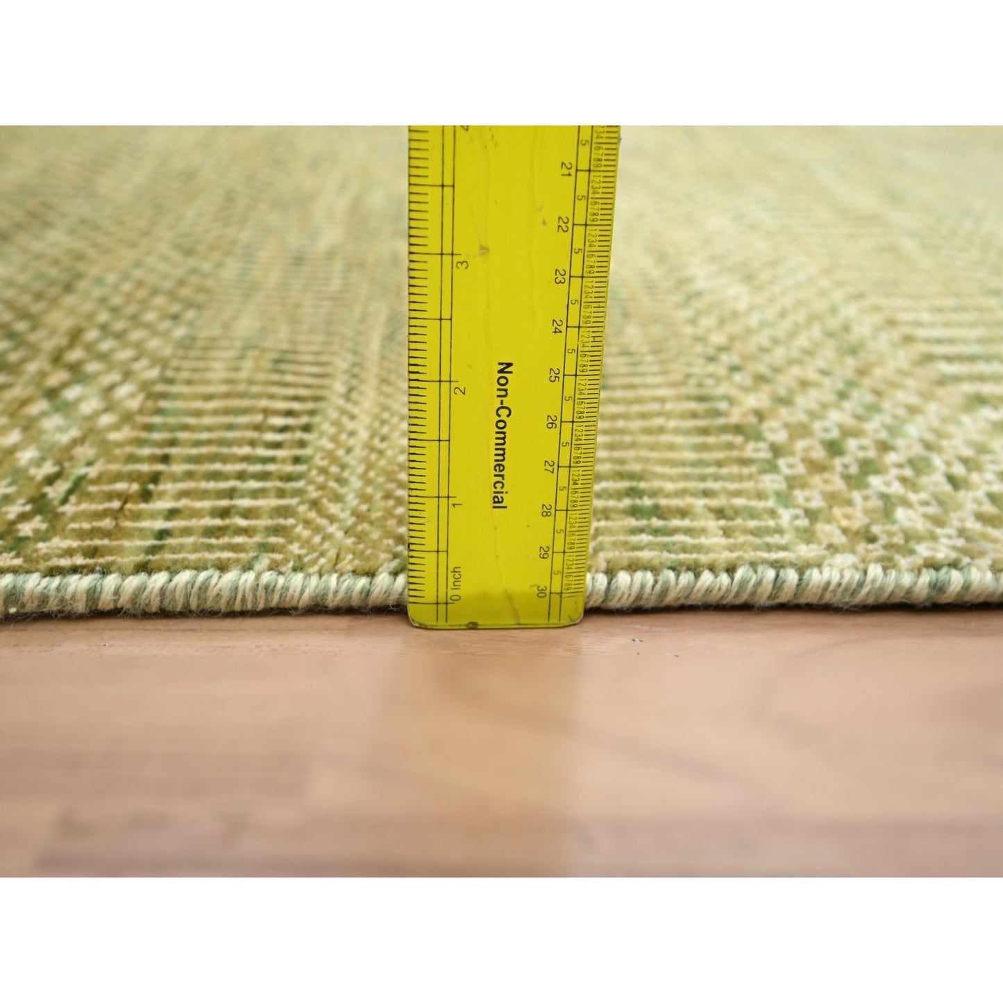 4'X6'1" Amber Green Wool And Silk Modern Grass Design Hand Knotted Rug